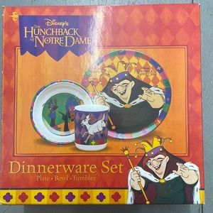 Bnib disney 3 pieces children’s dinner ware sets. Never opened, vintage #disney